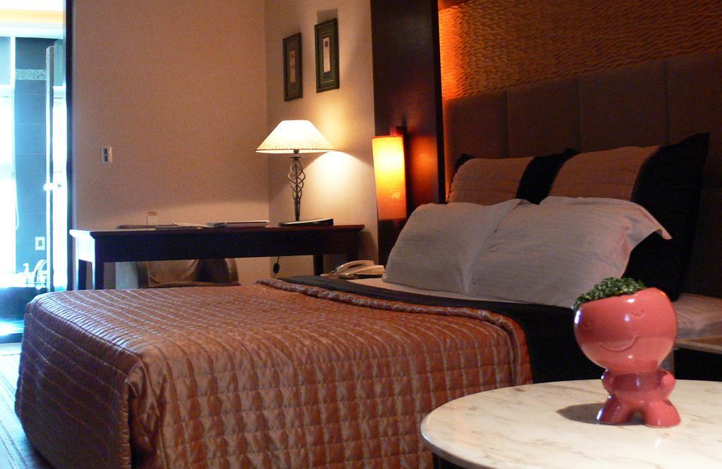 Dongfeng Motel Гуйшань Номер фото
